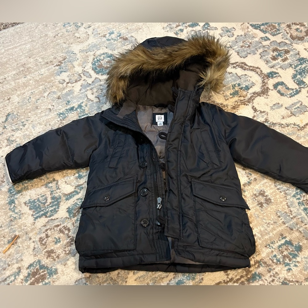 Baby Gap size 3T in perfect condition!